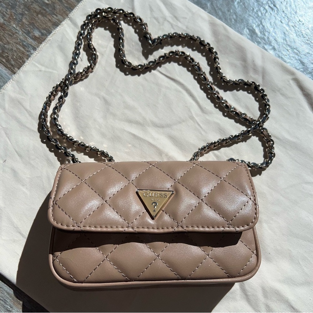 Guess Giully mini convertible crossbody